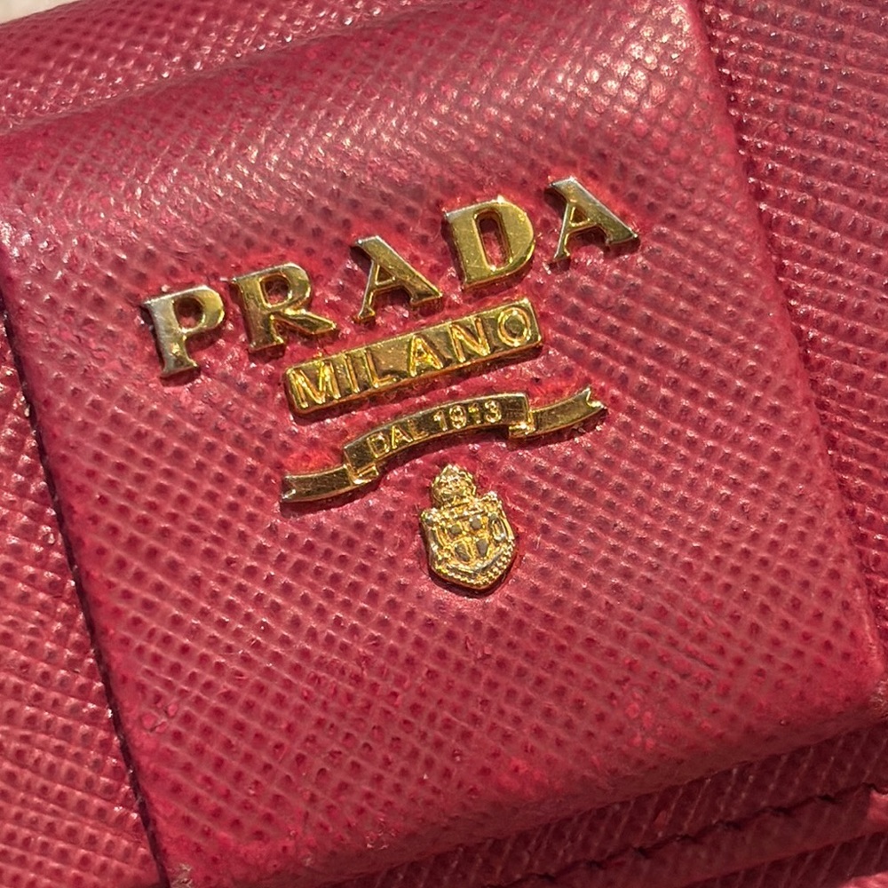 Prada Raspberry Pink Bow Santiago Leather Key Holder Gold Hardware - Picture 5 of 16